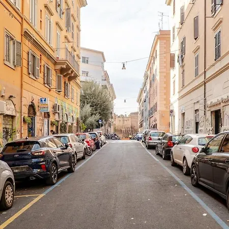 Apartment Tirelli Rome