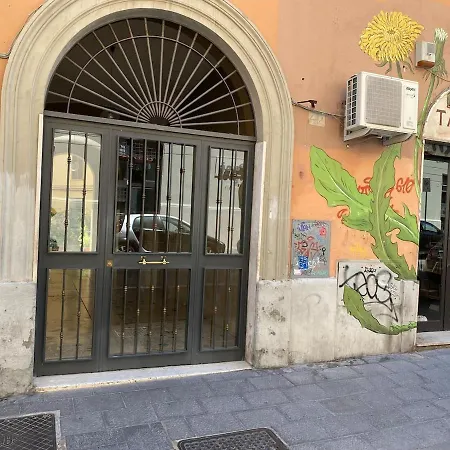 Tirelli Apartment