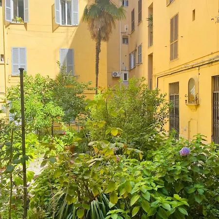 Tirelli Apartment
