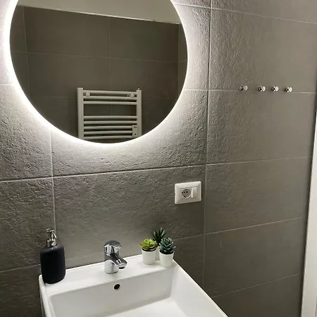 Apartment Tirelli *