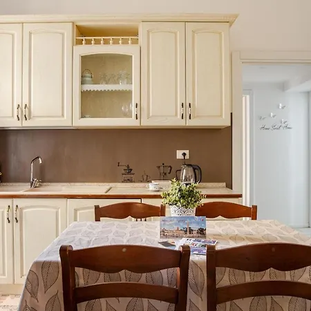 Apartment Tirelli Rome